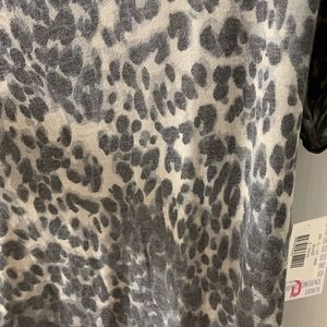 Small Snow Leopard LLR Shirley